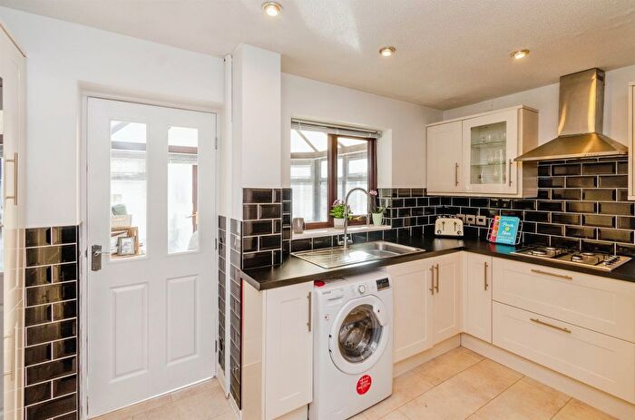 2 Bedroom Semi-Detached House For Sale In Coalmeadow Close, Walsall, WS3