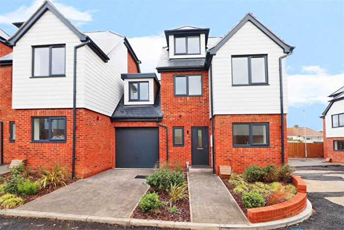 4 Bedroom Link Detached House To Rent In St. Richards Road, Deal, Kent, CT14