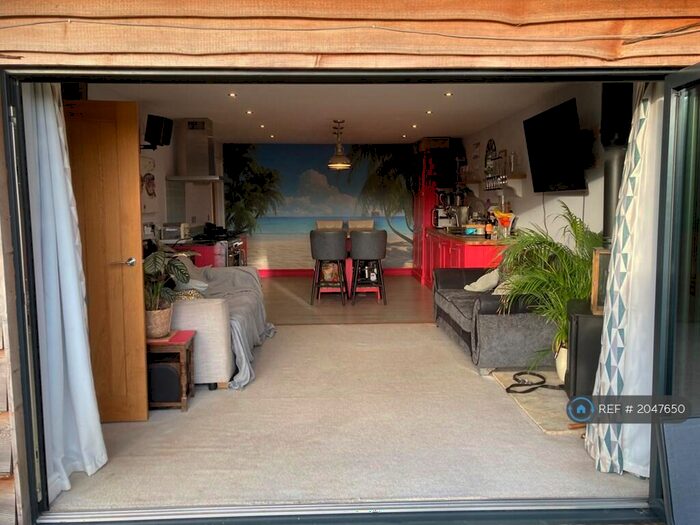 2 Bedroom Detached House To Rent In Chalford Hill, Chalford Hill, GL6