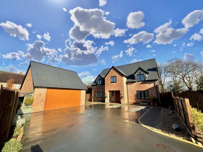 5 Bedroom Property For Sale In Pear Tree Croft, Market Drayton, TF9