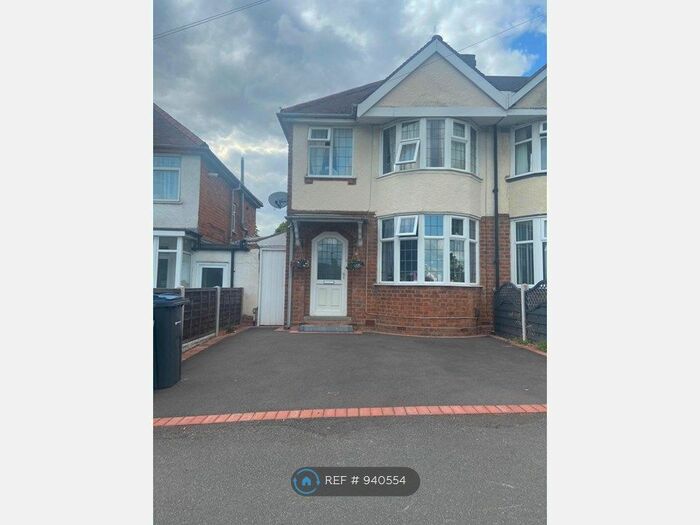 3 Bedroom Semi-Detached House To Rent In Elmay Road, Birmingham, B26