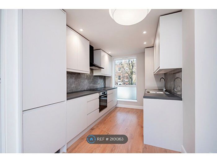 1 Bedroom Flat To Rent In Colinsdale, London, N1