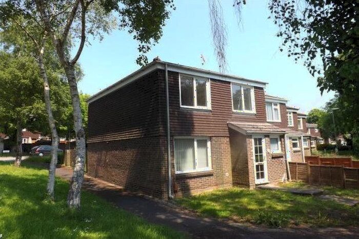 3 Bedroom Property To Rent In Coltsfoot Drive, Waterlooville, PO7
