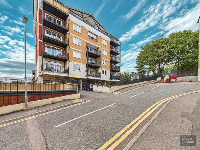 2 Bedroom Flat For Sale In Northway, Rickmansworth, WD3