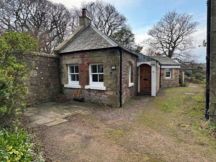 2 Bedroom Detached House To Rent In C, Kirk Park, Edinburgh, EH16