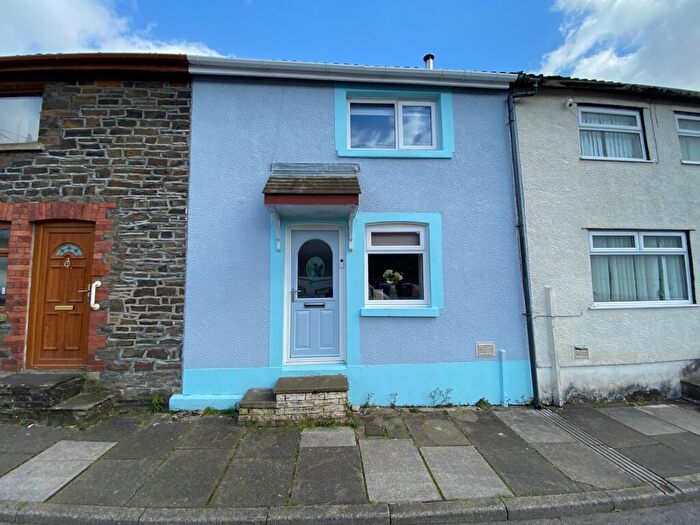 2 Bedroom Cottage To Rent In Lyons Place, Resolven, Neath, Neath Port Talbot., SA11