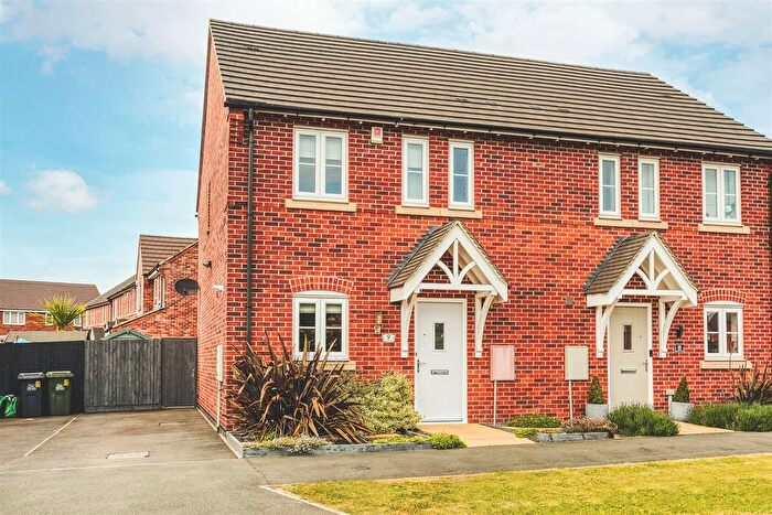 3 Bedroom Semi-Detached House For Sale In Grandison Close, Langley Country Park, Derby, DE22