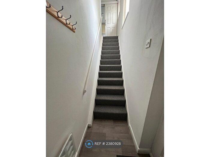 2 Bedroom Flat To Rent In High Street, Maldon, CM9