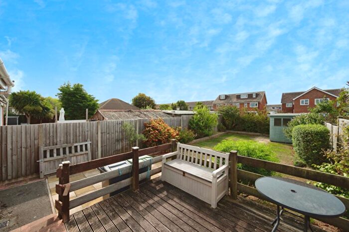 2 Bedroom Bungalow For Sale In Wheatlands Avenue, Hayling Island, Hampshire, PO11