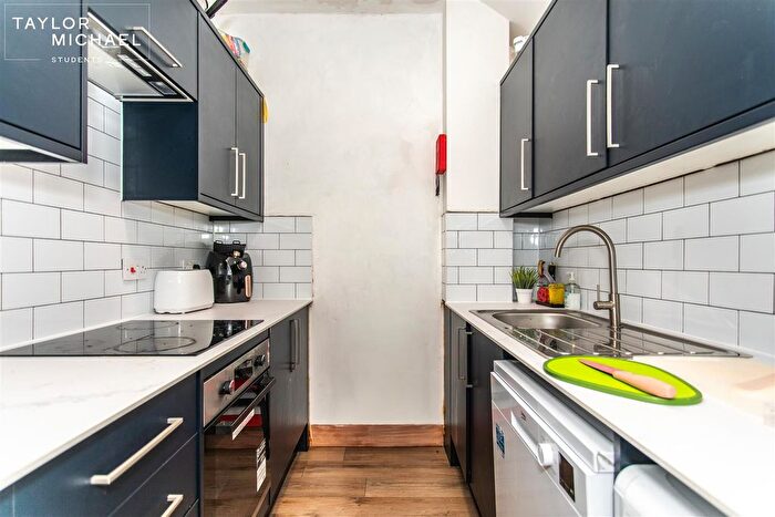 5 Bedroom Flat To Rent In St. Georges Road, Brighton, BN2