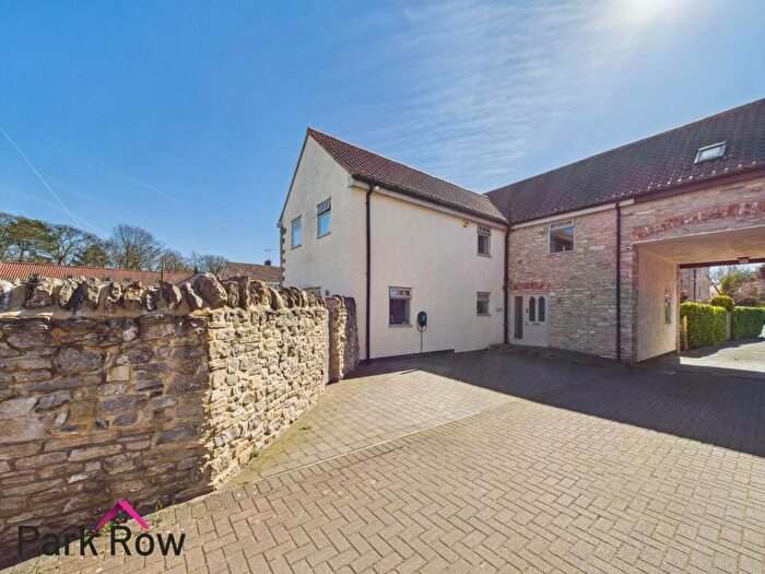 5 Bedroom Link Detached House For Sale In Main Street, Monk Fryston, Leeds, LS25