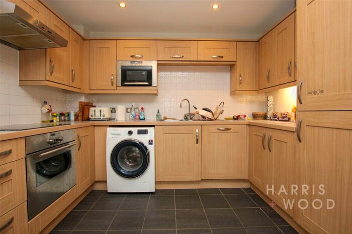 2 Bedroom Apartment To Rent In Waterside Lane, Colchester, Essex, CO2