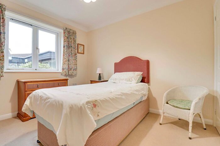 1 Bedroom Flat For Sale In High Wych Road, Sawbridgeworth, CM21