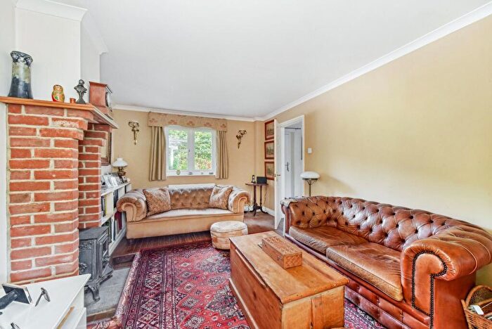 3 Bedroom End Of Terrace House For Sale In London Road, Rake, Liss, West Sussex, GU33