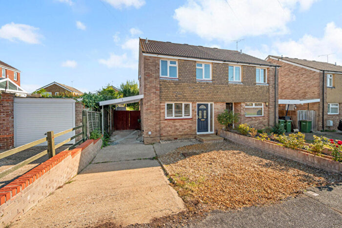 3 Bedroom Semi-Detached House For Sale In Prestwood Road, Hedge End, Southampton, SO30