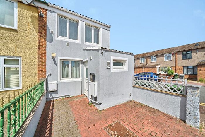 2 Bedroom Semi Detached House For Sale In Florence Street, London, E16