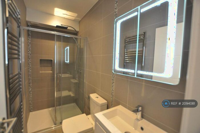 1 Bedroom Flat To Rent In High Road, London, N2