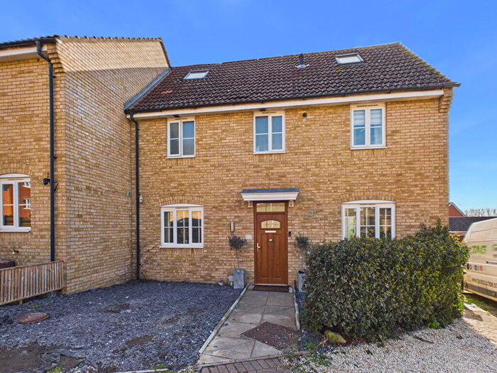 5 Bedroom End Of Terrace House For Sale In Brambling Close, Stowmarket, Suffolk, IP14