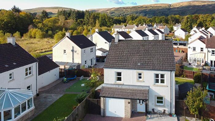 4 Bedroom Detached House For Sale In Castle Circle, Lennoxtown, G66