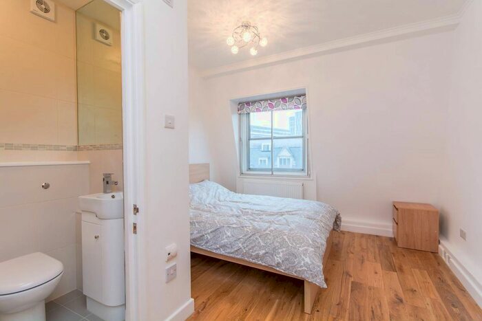 2 Bedroom Flat To Rent In Grays Inn Road, Bloomsbury, London, WC1X