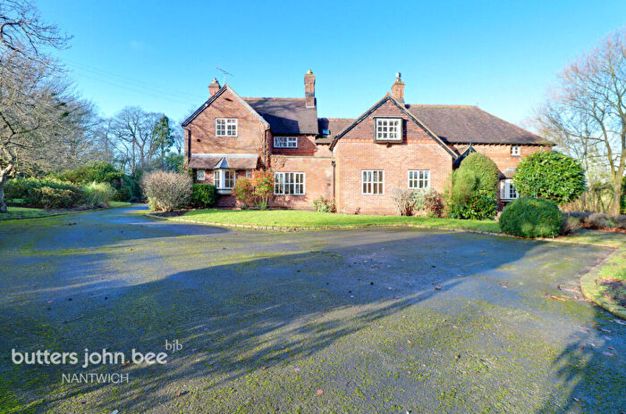 5 Bedroom Detached House For Sale In Hunsterson Road, Nantwich, CW5