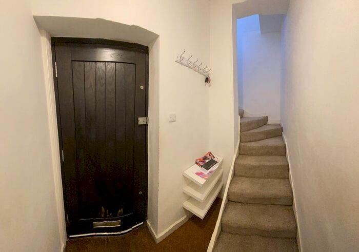 3 Bedroom Maisonette To Rent In Verulam Road, St.Albans, AL3