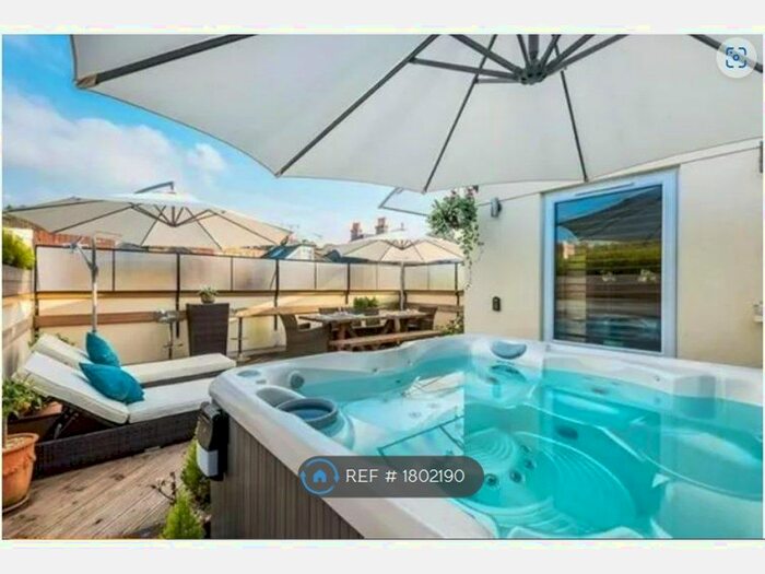 3 Bedroom Flat To Rent In Surrey, Surrey, CR3