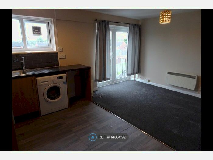 1 Bedroom Flat To Rent In St Bertelin's Court, Stafford, ST16