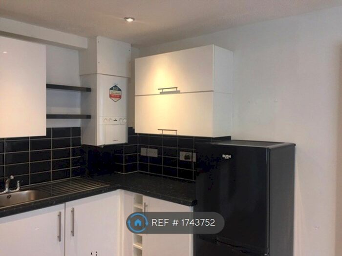 2 Bedroom Terraced House To Rent In Nickleby Close, Thamesmead, SE28