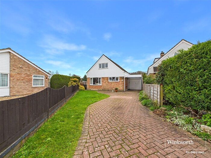 3 Bedroom Detached House For Sale In Birch Close, Sonning Common, Reading, Oxfordshire, RG4