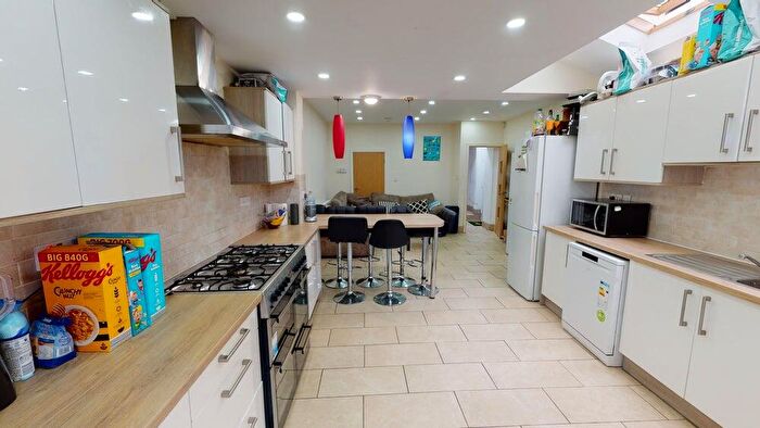 9 Bedroom House To Rent In Heeley Road, Selly Oak, B29