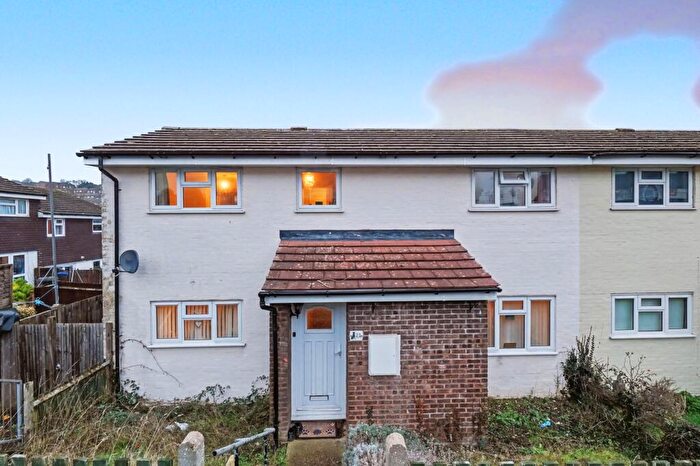 3 Bedroom End Of Terrace House For Sale In Wiltshire Close, Chatham, ME5