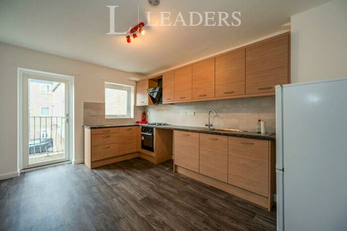 3 Bedroom Terraced House To Rent In Great Southsea Street, Southsea, PO5