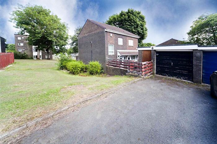 3 Bedroom Detached House For Sale In Van Mildert Close, Peterlee, SR8
