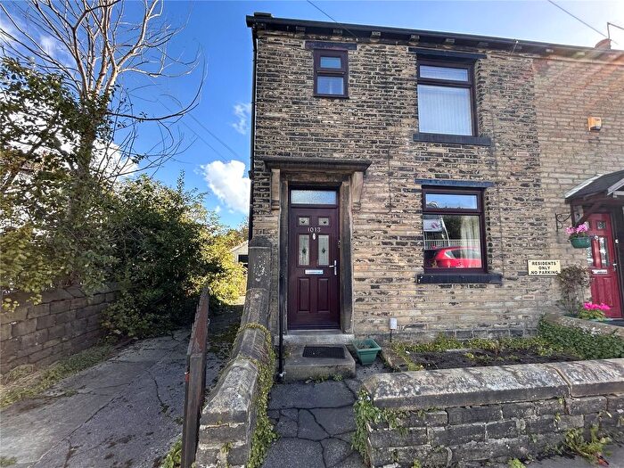 2 Bedroom End Of Terrace House For Sale In Manchester Road, Bradford, West Yorkshire, BD5