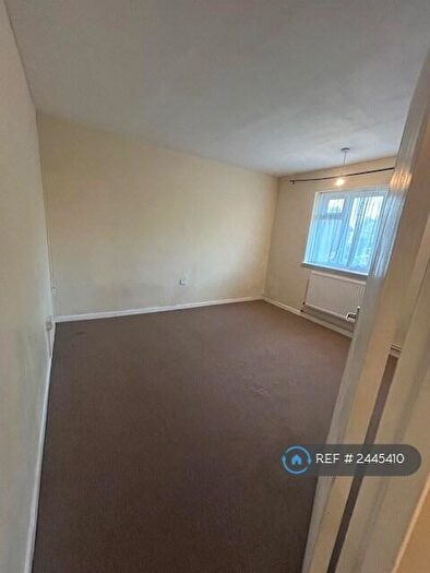3 Bedroom Flat To Rent In Longhayes Court, Romford, RM6