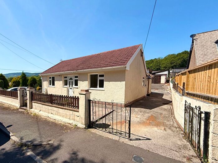 2 Bedroom Detached Bungalow For Sale In Waungron, Glynneath, SA11