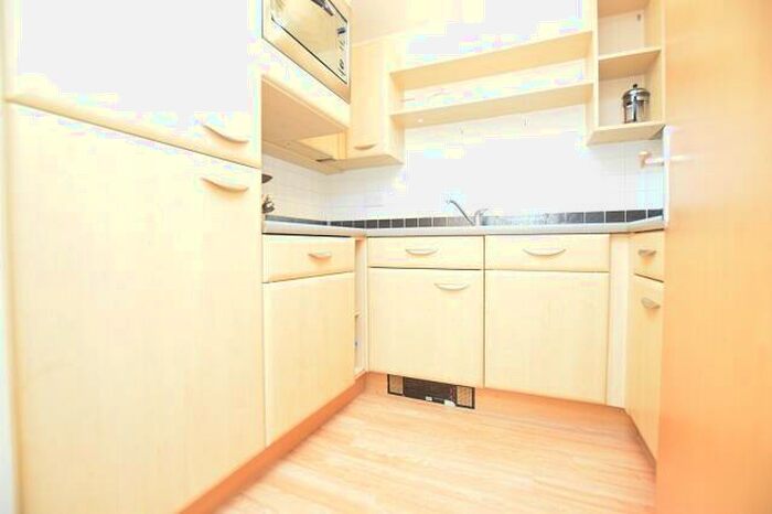 2 Bedroom Apartment To Rent In Royal Plaza, Eldon Street, S1
