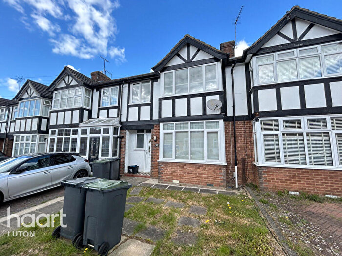 3 Bedroom Terraced House To Rent In Chesford Road, Luton, LU2