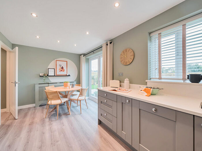 3 Bedroom Semi-Detached House For Sale In Lime Avenue, Oulton Broad, Lowestoft, NR32