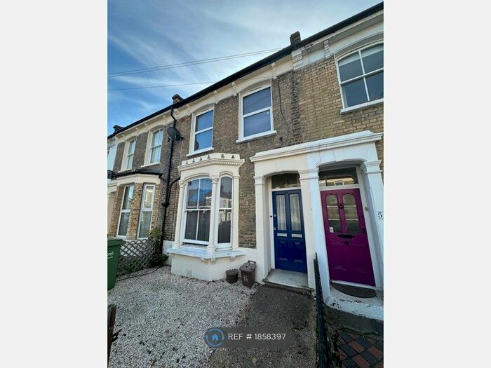 1 Bedroom Flat To Rent In Peckham, London, SE15