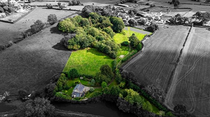4 Bedroom Detached House For Sale In Canal Cottage, Cockerham Road, Bay Horse, Forton, LA2