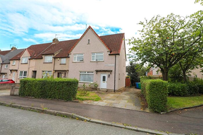 3 Bedroom End Of Terrace House For Sale In Carleton Crescent, Glenrothes, KY7