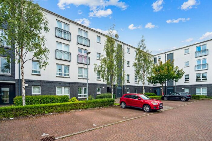 2 Bedroom Flat To Rent In Whimbrel Wynd, Flat -, Braehead, Renfrewshire, PA4