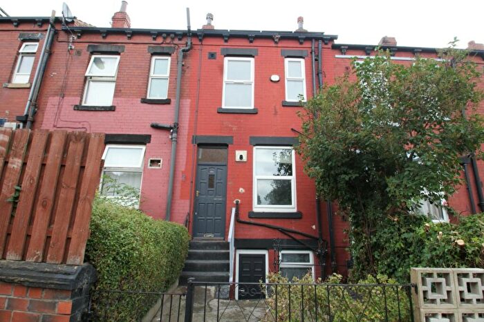3 Bedroom House To Rent In Harlech Road, Leeds, West Yorkshire, LS11