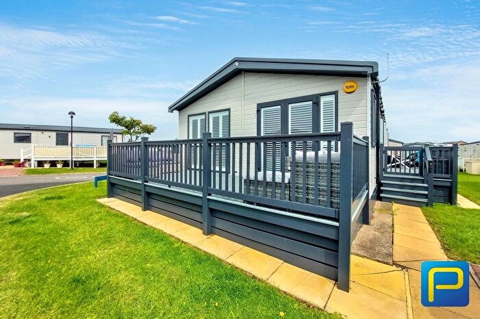 2 Bedroom Lodge For Sale In Links Road, Amble, Morpeth, NE65