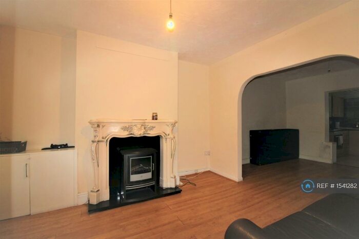 2 Bedroom Terraced House To Rent In Bartlett Street, Liverpool, L15