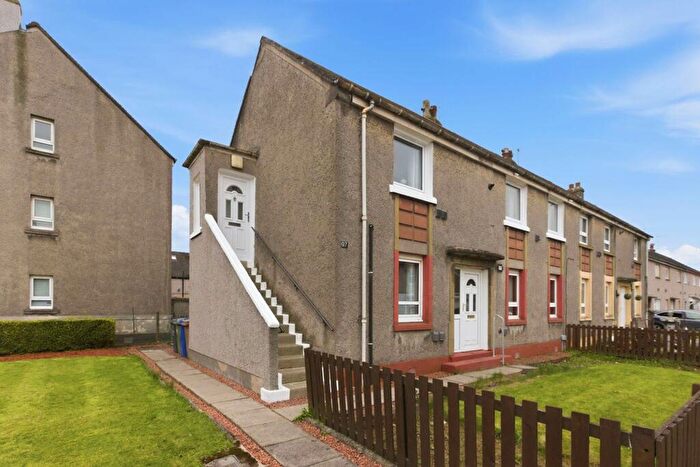 2 Bedroom Flat For Sale In Kirklandneuk Road, Renfrew, PA4