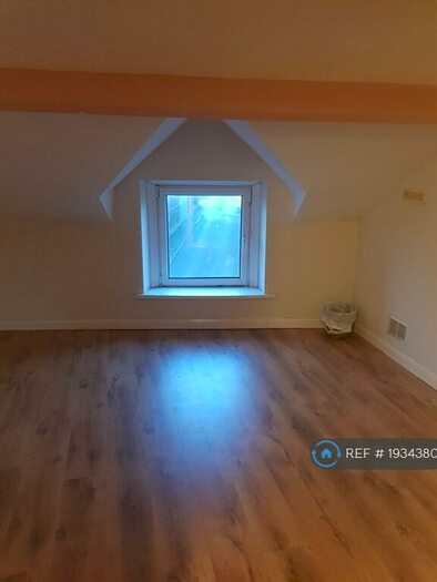 4 Bedroom Semi-Detached House To Rent In Yeathouse Road, Frizington, CA26