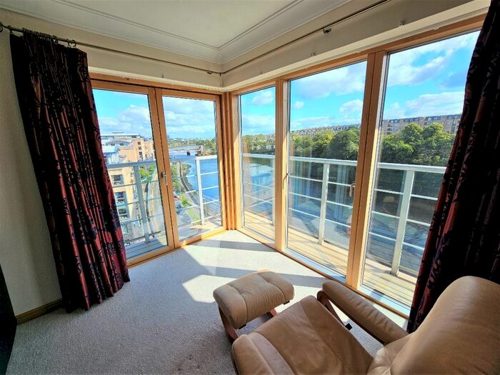 3 Bedroom Flat To Rent In Polmuir Road, Ferryhill, Aberdeen, AB11